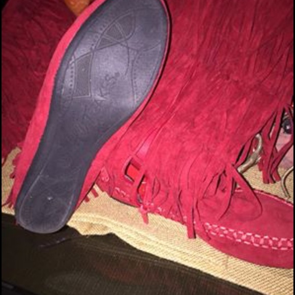 New red shoes - Picture 2 of 2